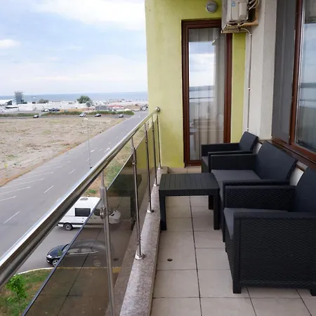 아파트 Summerland Sea View 마마이아