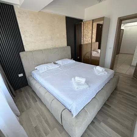 Summerland Sea View 아파트 마마이아