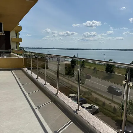 Summerland Sea View 마마이아
