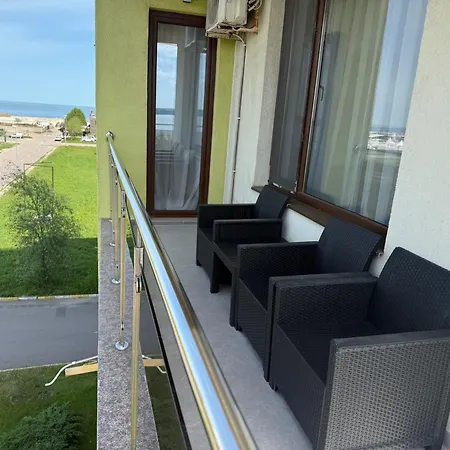 Summerland Sea View 아파트 *