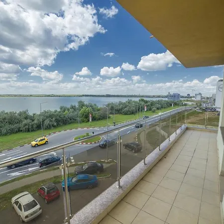 아파트 Summerland Sea View